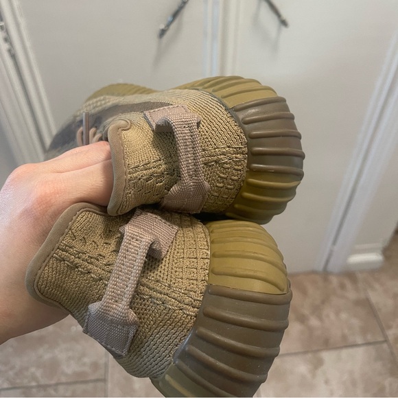 Yeezys size 6/12 US - Picture 7 of 9